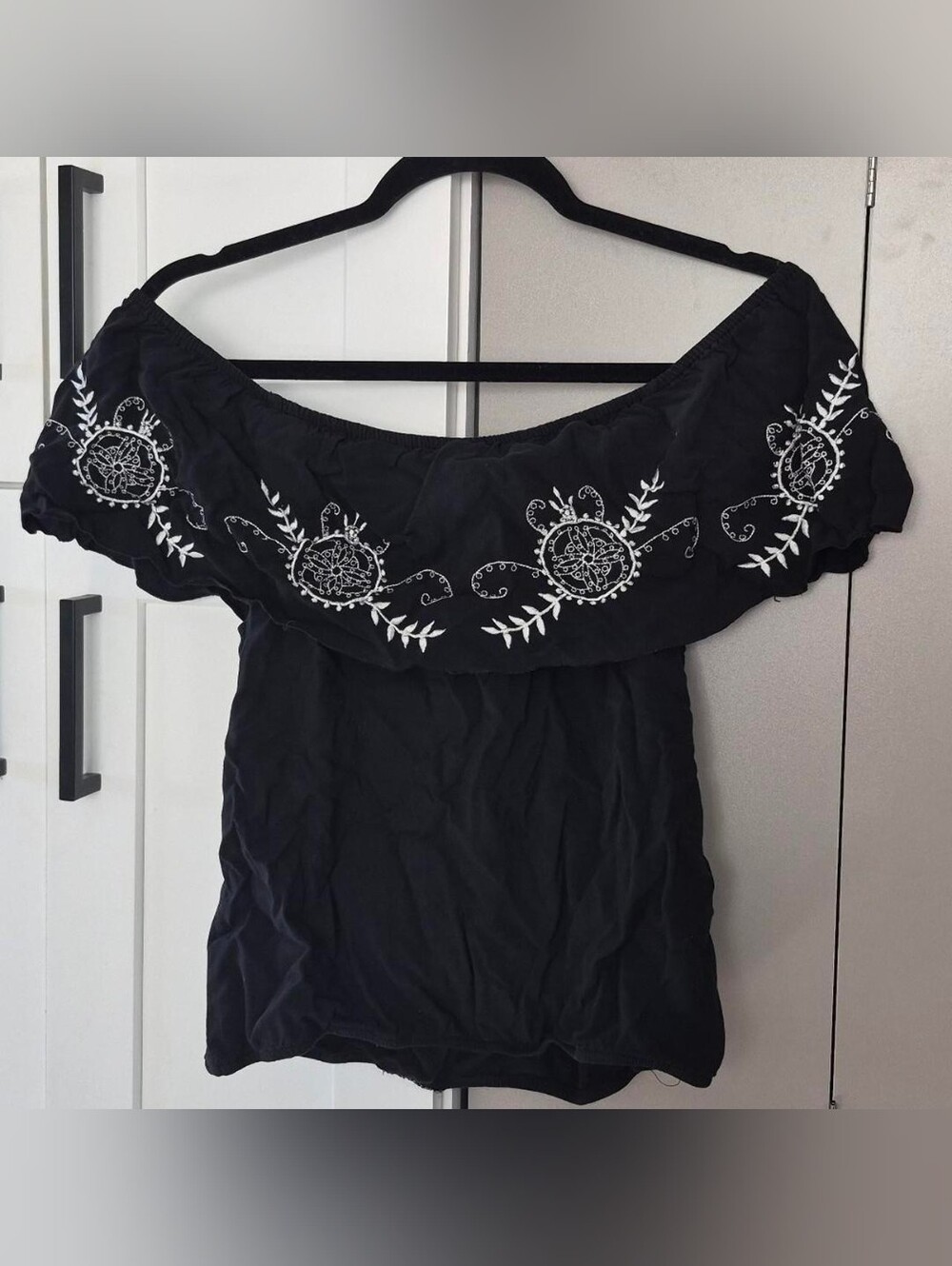 Cato Black Off-Shoulder Embroidered Crop Top